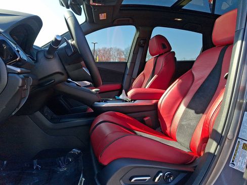 Used 2025 Acura RDX A-Spec image 13