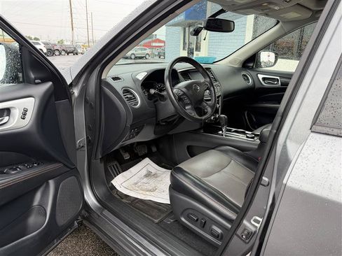 Used 2020 Nissan Pathfinder SL AWD/4WD image 8