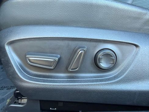 Used 2024 Toyota Camry SE image 21