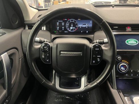 Used 2020 Land Rover Discovery Sport SE image 24