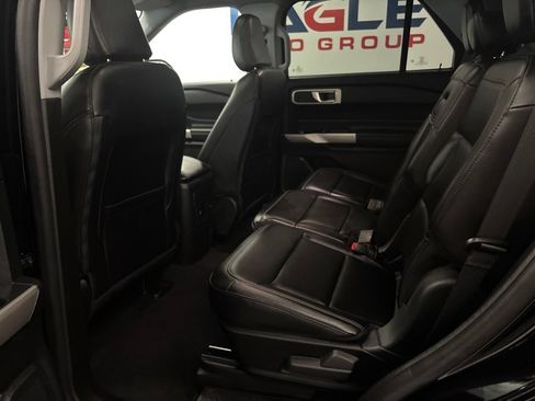 Used 2024 Ford Explorer XLT w/ Equipment Group 202A AWD/4WD image 24