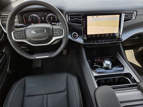 New 2026 Jeep Grand Wagoneer L 4WD image 22