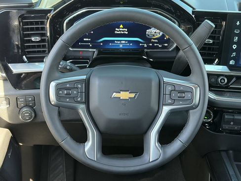 Used 2026 Chevrolet Silverado 2500 LTZ w/ LTZ Convenience Package AWD/4WD image 19