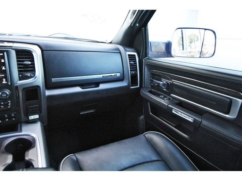 Used 2016 RAM 2500 Limited image 10