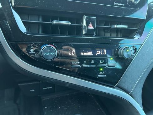 Used 2024 Toyota Camry SE FWD image 26