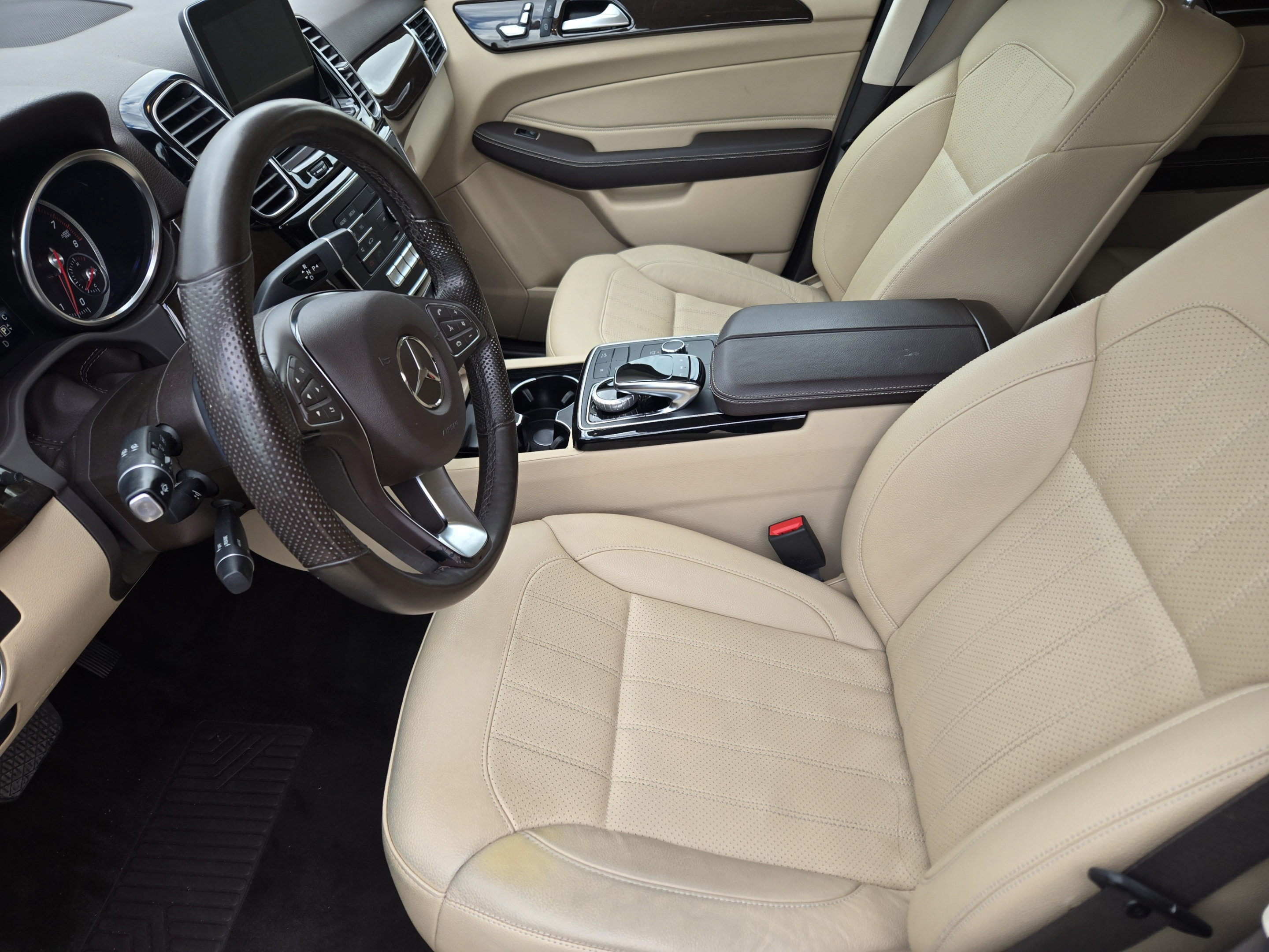 Used 2018 Mercedes-Benz GLE 350 4MATIC image 9