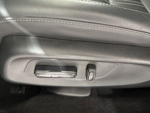 Used 2025 Honda HR-V EX-L image 21