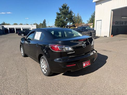 Used 2013 MAZDA MAZDA3 i Sport FWD image 5