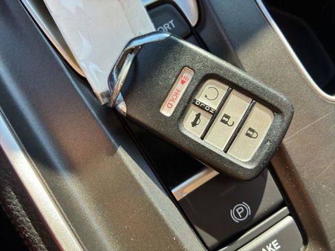 Used 2022 Honda Accord Sport image 21