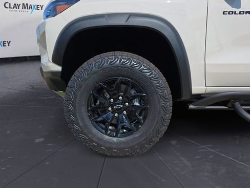 New 2026 Chevrolet Colorado ZR2 w/ Midnight Edition AWD/4WD image 14