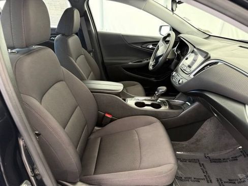 Used 2023 Chevrolet Malibu LT FWD image 19
