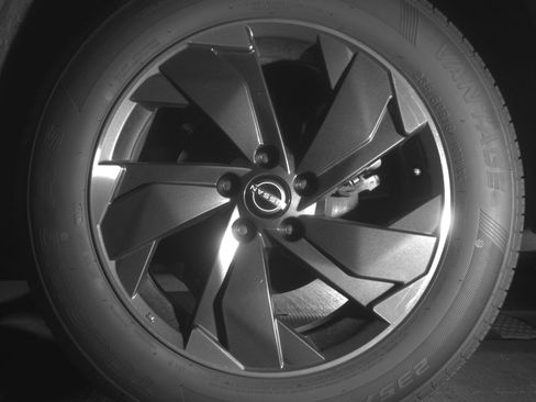 Used 2025 Nissan Rogue SV image 14