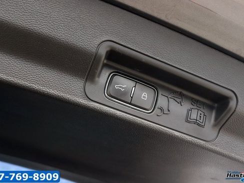 Used 2021 Ford Explorer XLT w/ Equipment Group 202A image 16