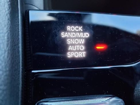 Used 2024 Jeep Grand Cherokee Trailhawk image 11