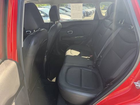Used 2016 Kia Soul ! w/ Premium Package FWD image 13