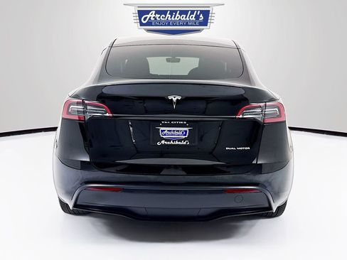 Used 2024 Tesla Model Y Long Range image 6