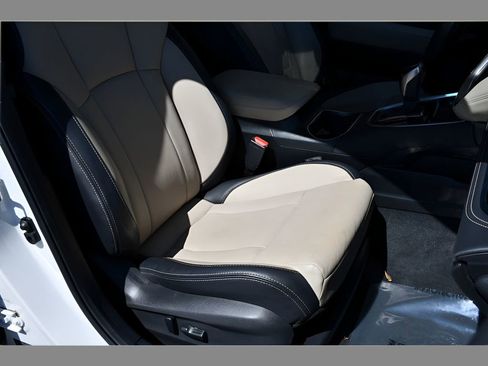 Used 2022 Subaru Outback Limited AWD/4WD image 32