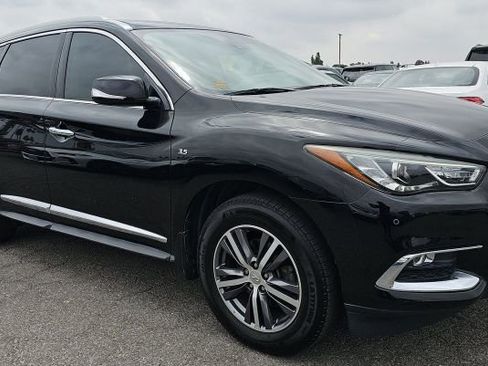 Used 2020 INFINITI QX60 Luxe w/ Essential Package FWD image 4
