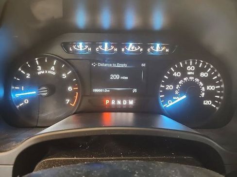 Certified 2019 Ford F150 XL w/ Equipment Group 101A Mid RWD image 5