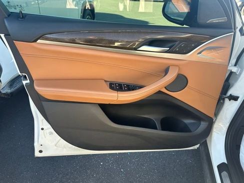 Used 2019 BMW X3 sDrive30i w/ Premium Package image 4