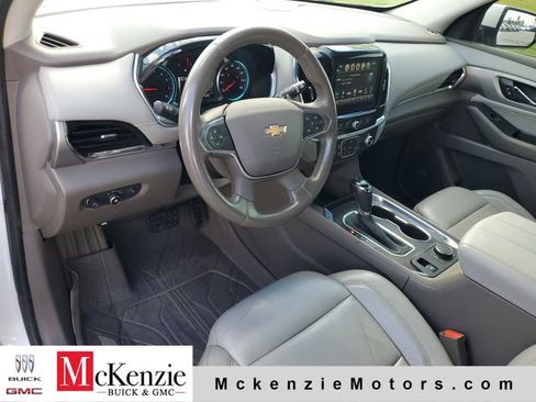 Used 2018 Chevrolet Traverse LT w/ LPO, Floor Liner Package AWD/4WD image 7