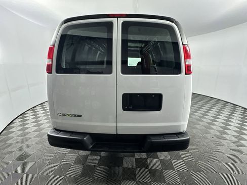 Used 2020 Chevrolet Express 2500 w/ Driver Convenience Package RWD image 7