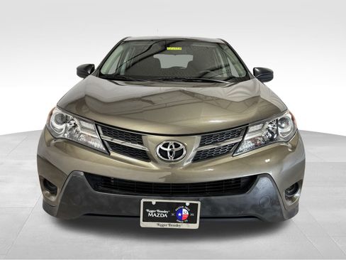 Used 2015 Toyota RAV4 LE image 2