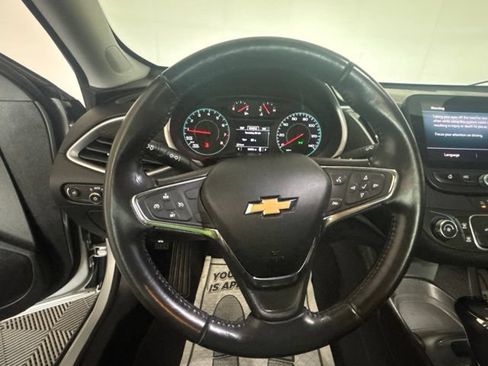 Used 2020 Chevrolet Malibu RS FWD image 3