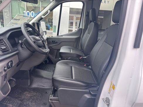 New 2026 Ford Transit 250 148 Medium Roof RWD image 13