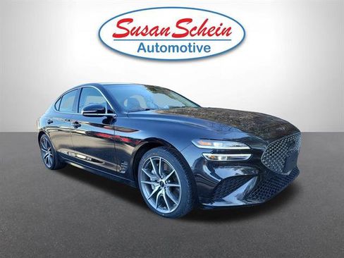 Used 2025 Genesis G70 2.5T image 17