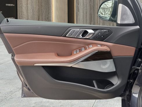 Used 2020 BMW X7 xDrive50i w/ Cold Weather Package image 22