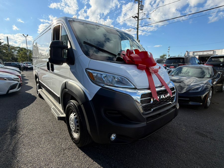 Used 2025 RAM ProMaster 2500 w/ U-Haul Equipment Group FWD image 4