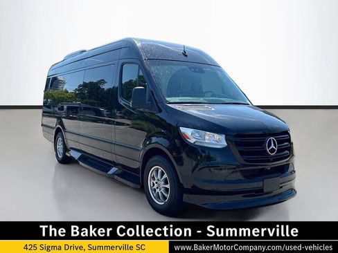 Used 2022 Mercedes-Benz Sprinter 3500 image 1