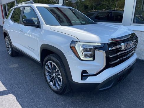 New 2026 GMC Terrain Elevation w/ Elevation Premium Package image 2