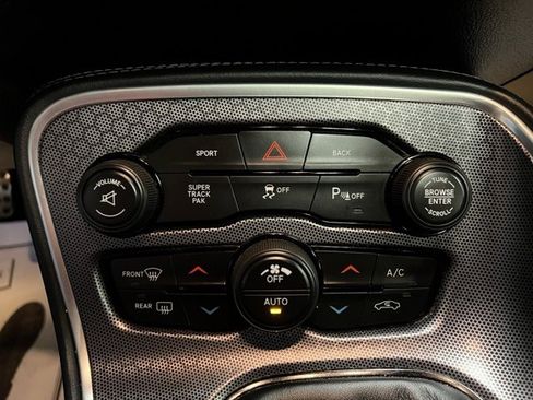 Used 2016 Dodge Challenger R/T Scat Pack image 39