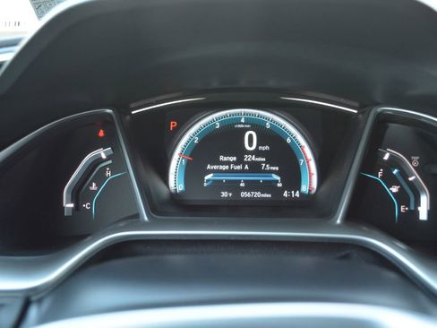 Used 2018 Honda Civic Touring image 16