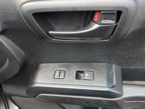 Used 2022 Toyota Tacoma SR image 25