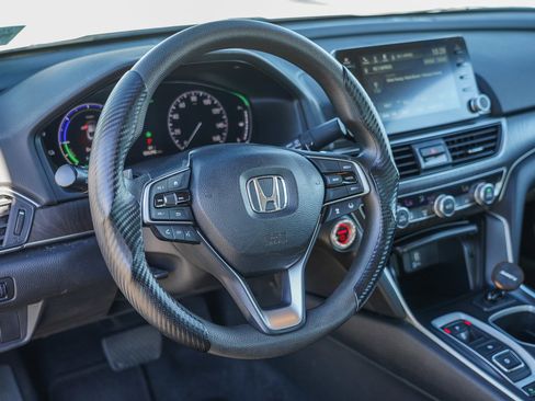 Used 2020 Honda Accord EX image 17
