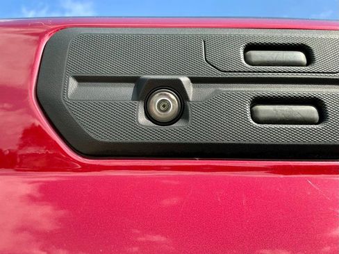 Used 2020 GMC Sierra 1500 SLT image 21