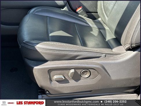 Used 2022 GMC Yukon XL Denali AWD/4WD image 19