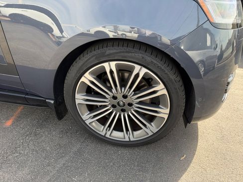 Used 2024 Land Rover Range Rover Long Wheelbase SE image 25