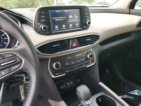 Used 2019 Hyundai Santa Fe SE image 27