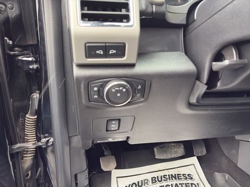 Used 2018 Ford F350 Lariat w/ Lariat Value Package image 13