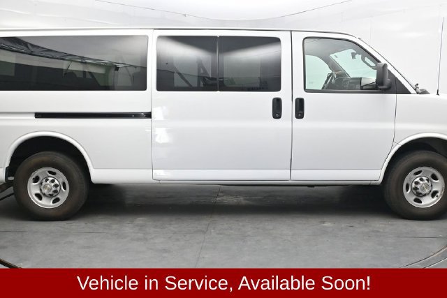 Used 2024 Chevrolet Express 3500 LS RWD image 9
