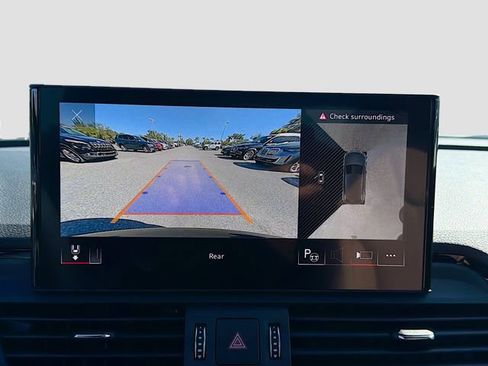 Used 2021 Audi Q5 Prestige image 34