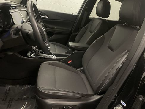 Used 2021 Buick Encore GX Preferred w/ Cold Weather Comfort Package FWD image 12