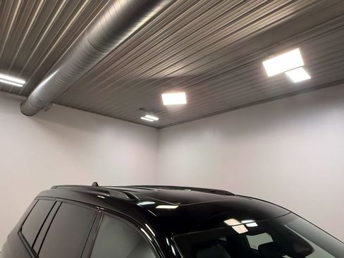 Used 2023 Jeep Grand Cherokee L Laredo image 46