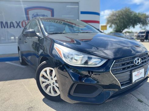 Used 2018 Hyundai Accent SE FWD image 15