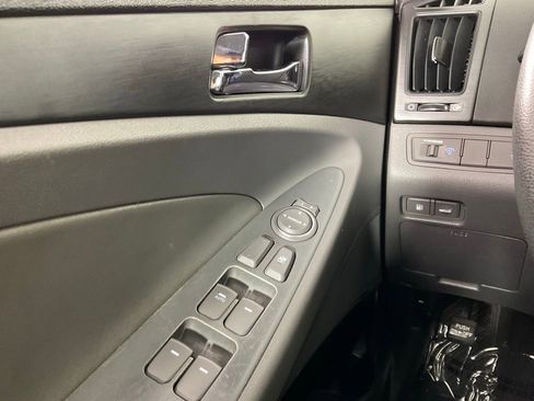 Used 2011 Hyundai Sonata GLS FWD image 19