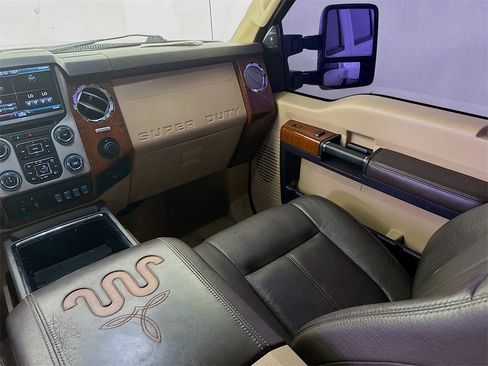 Used 2016 Ford F350 King Ranch w/ King Ranch w/Chrome Package image 24